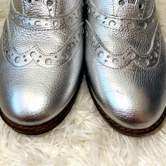 Sold Mercari Vionic Wise Hadley Silver Oxford Shoes size 6.5 - Picture 4 of 14
